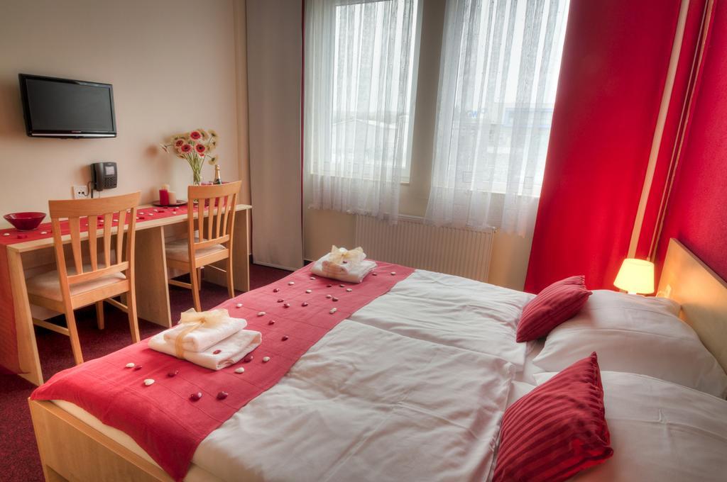 City Hostel Brno Modřice Dış mekan fotoğraf