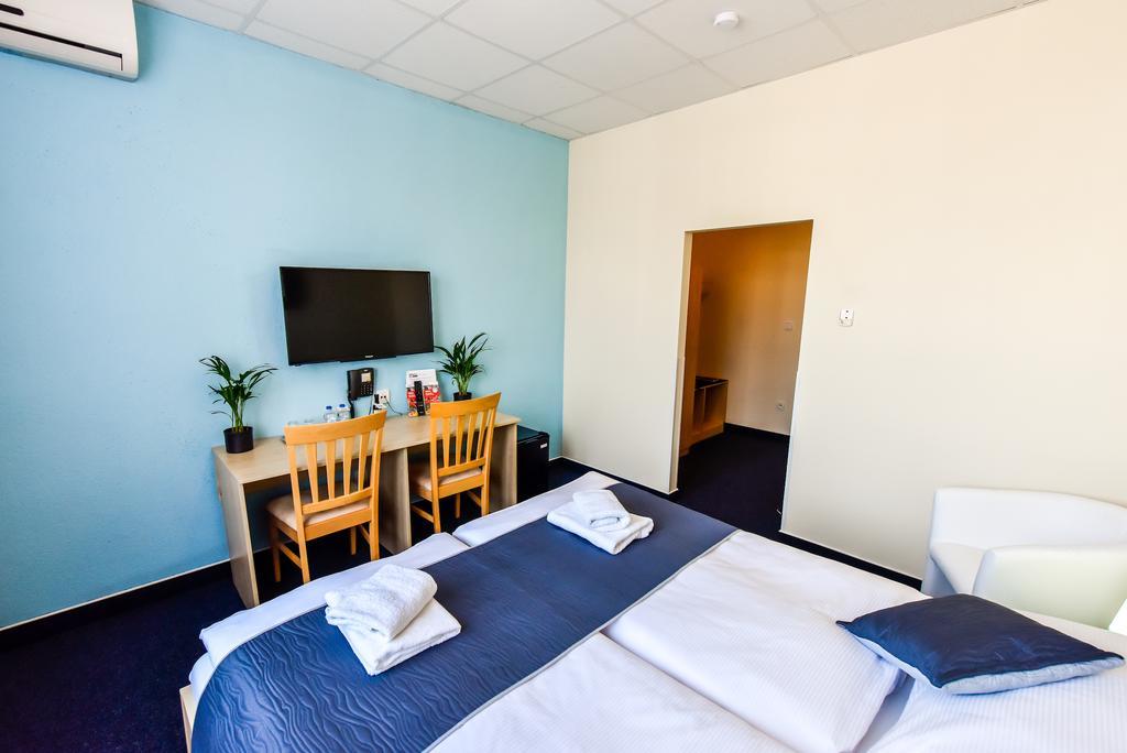 City Hostel Brno Modřice Dış mekan fotoğraf