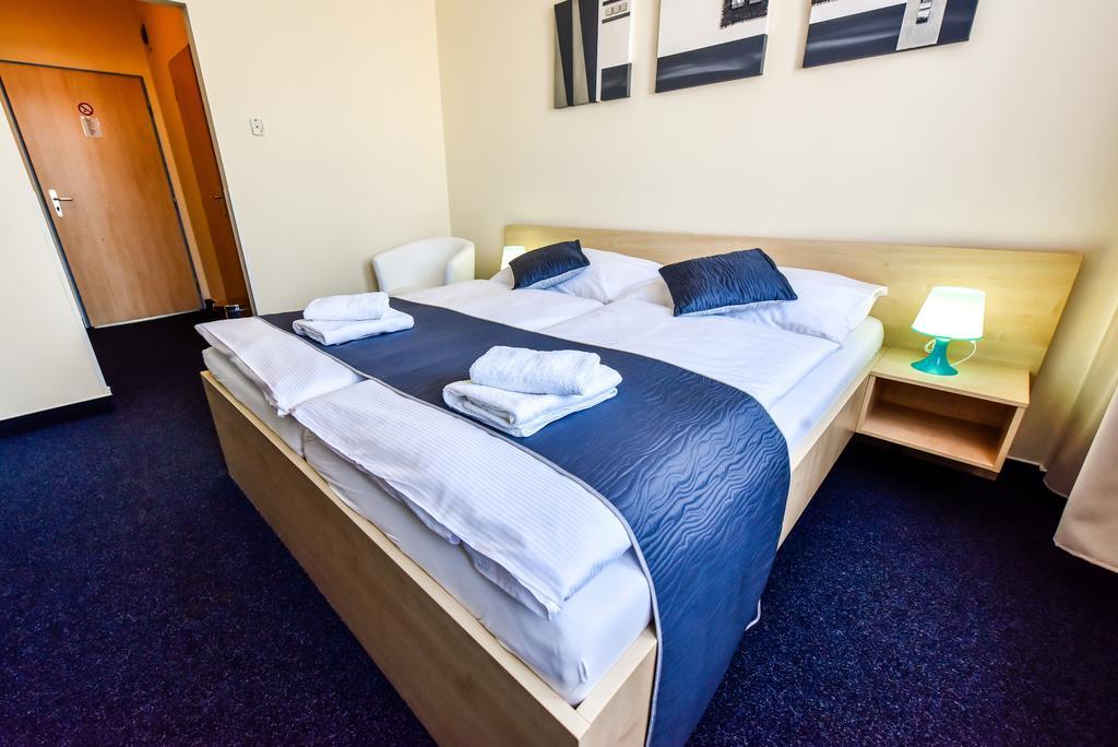City Hostel Brno Modřice Dış mekan fotoğraf