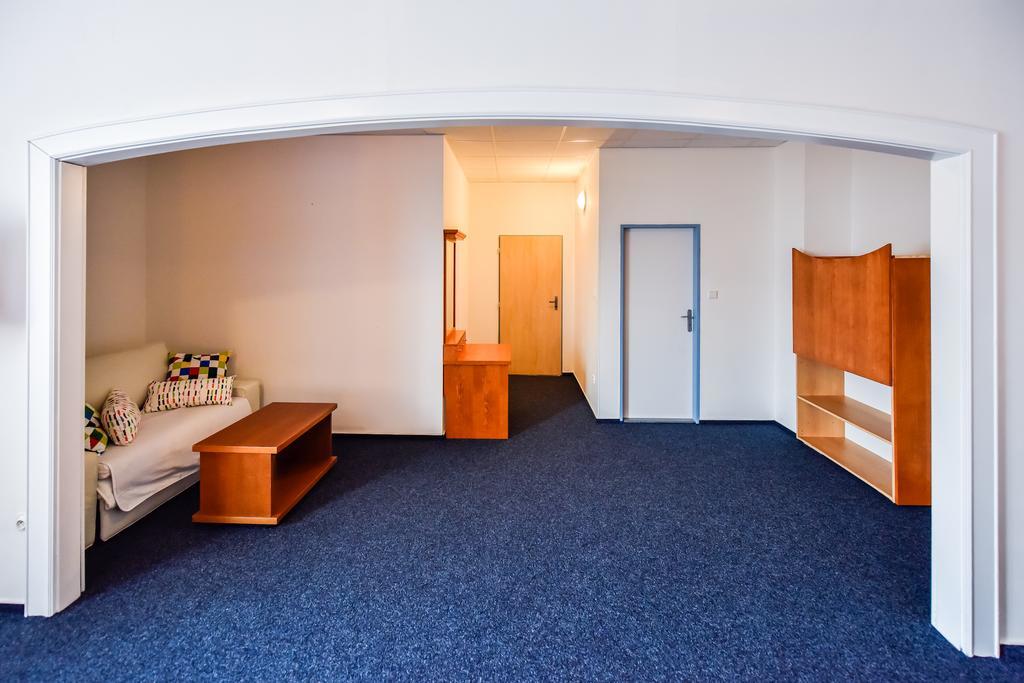 City Hostel Brno Modřice Dış mekan fotoğraf