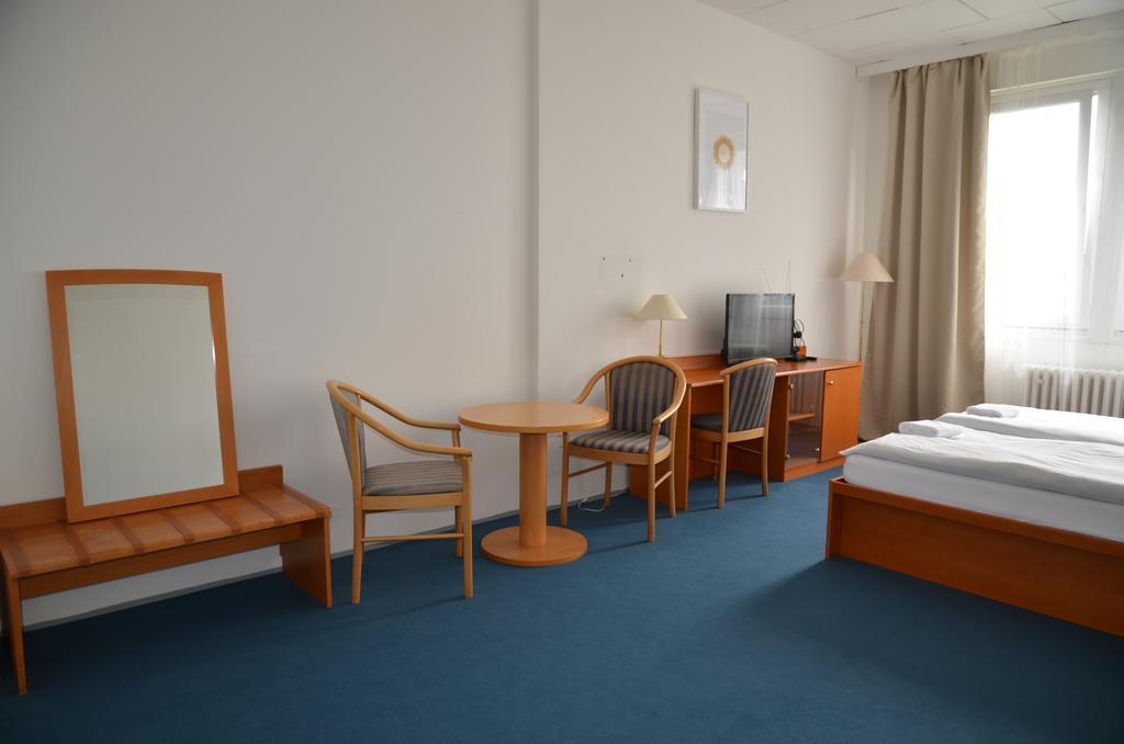 City Hostel Brno Modřice Dış mekan fotoğraf